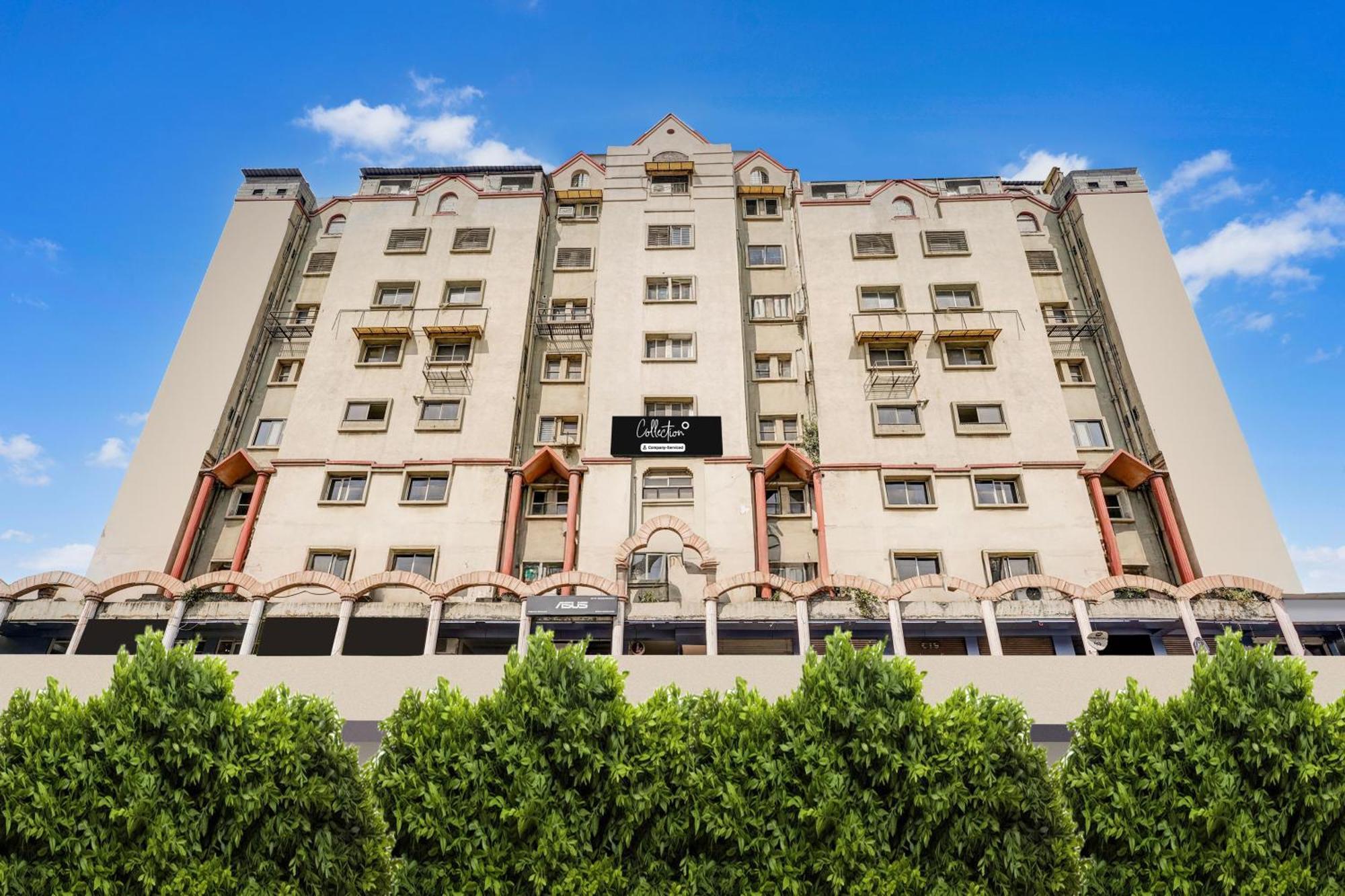 Super Collection O Maninagar Near Railway Station Formerly A1 Residency Ahmedabad Exterior photo